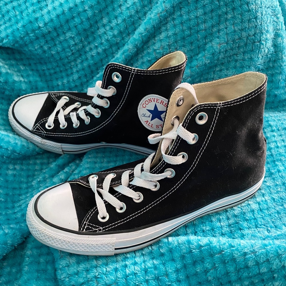 High top chucks